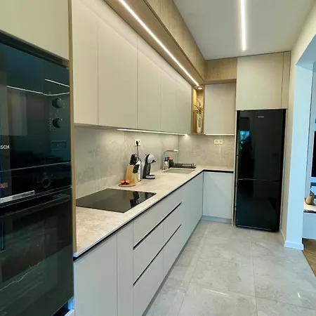 Apartman Modern Light Heaven In Center - 2br Ap Várna