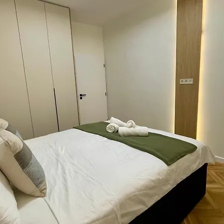Modern Light Heaven In Center - 2br Ap Apartman Várna